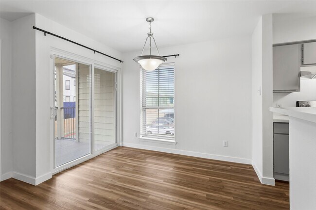 Foto del edificio - 18800 Egret Bay Blvd