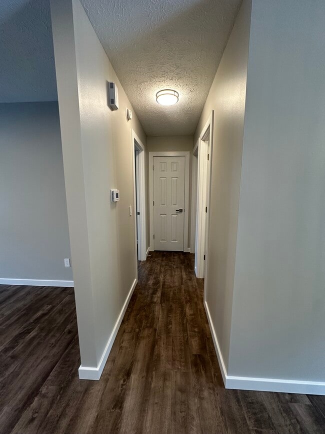 Foto del edificio - 2571 Woodmeadow Dr SE
