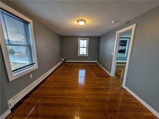 Building Photo - 57 Pleasant St