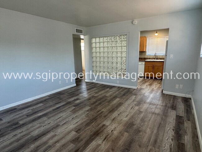 Building Photo - Charming 1 bed 1 bath home ready for move in