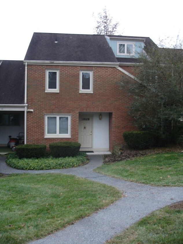 Foto principal - 2 br, 1 bath House - 11 APPLE LANE
