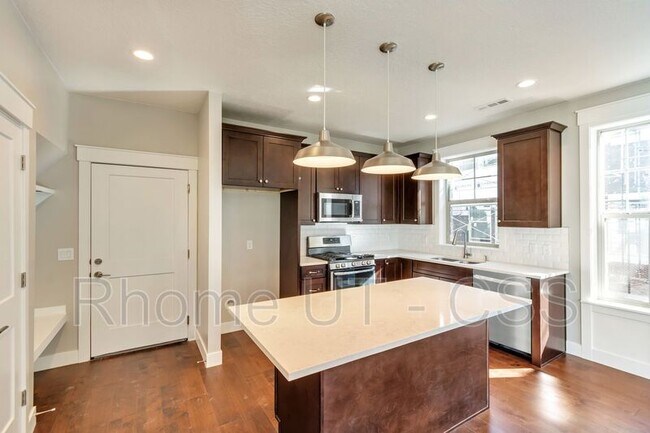 Foto del edificio - 10384 S Beetdigger Blvd