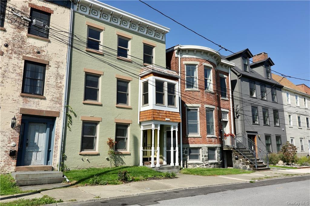 125 Montgomery St Unit 2, Newburgh, NY 12550 Apartment for Rent in
