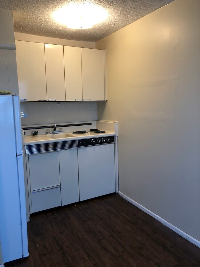 Courtyard Apartments Apartments Emporia, KS