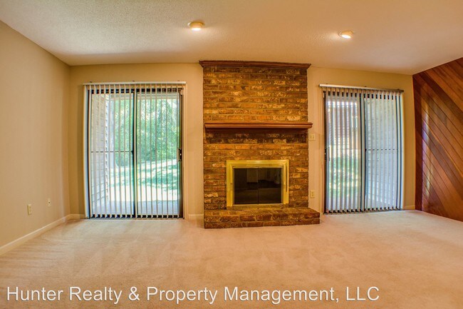 Building Photo - 5367 Heathcote Dr