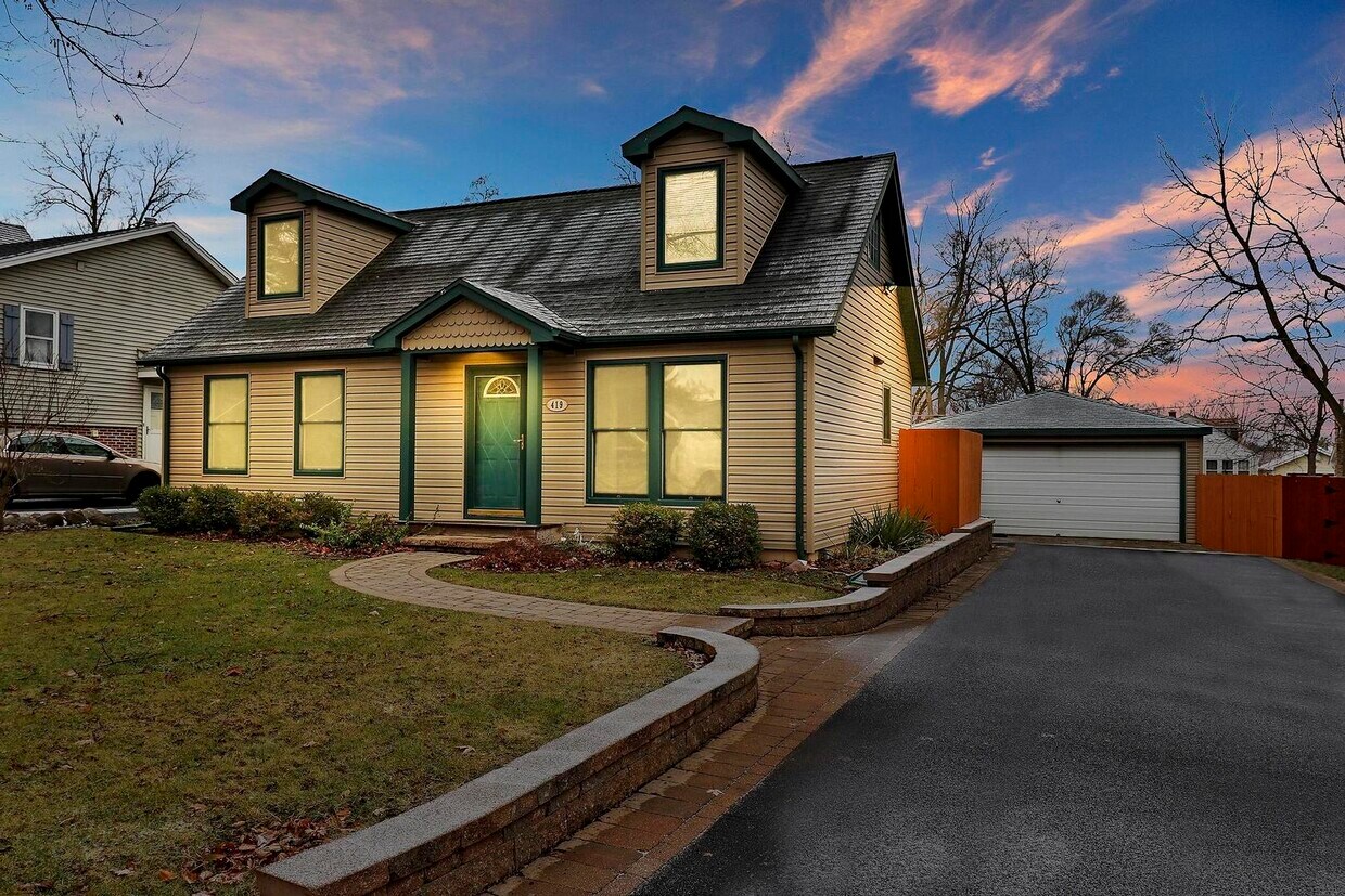 Foto principal - 419 Foster Rd