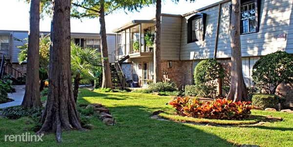Building Photo - 6403 Del Monte Dr
