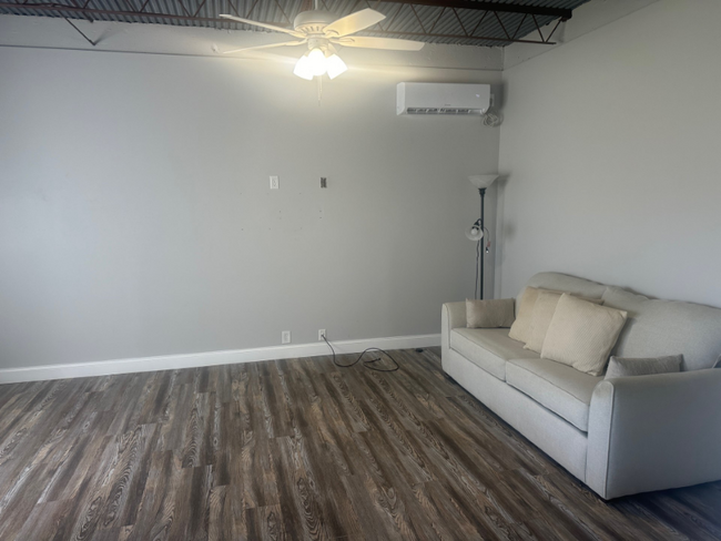 Foto del edificio - 2580 NE Indian River Dr