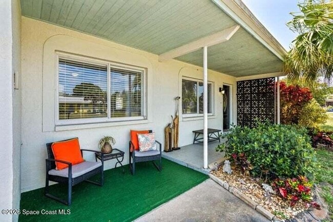 Building Photo - 295 Spruce Ave