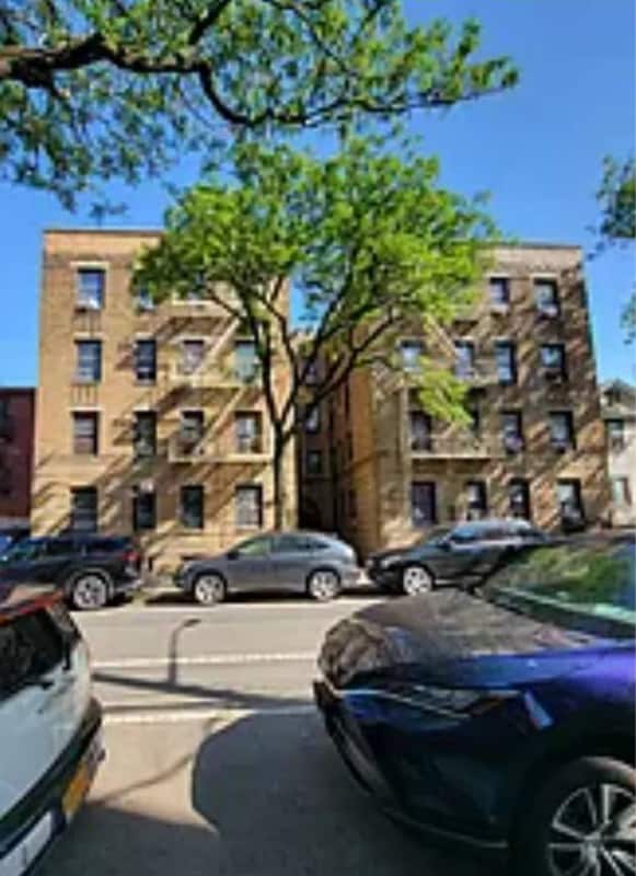 Primary Photo - 132-17 Maple Ave