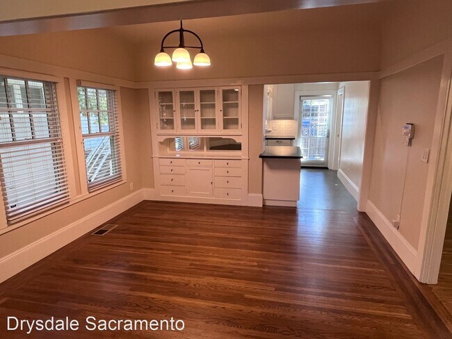 Foto del edificio - 2 br, 1.5 bath House - 2306 D Street