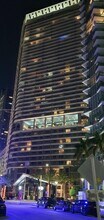 Building Photo - 1300 Brickell Bay Dr