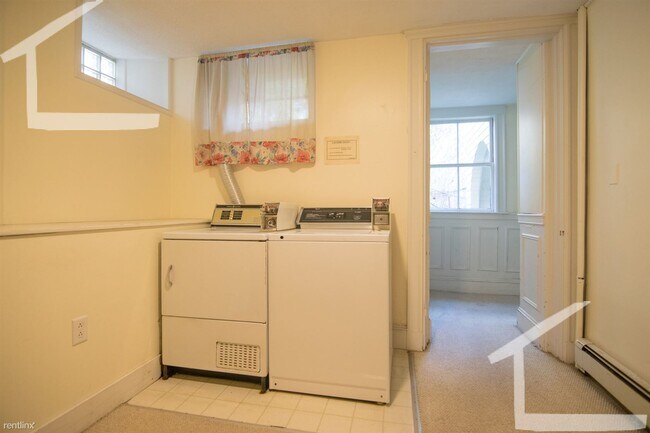 Foto del edificio - 4 br, 2 bath House - 61 Strathmore Rd Apt 1K