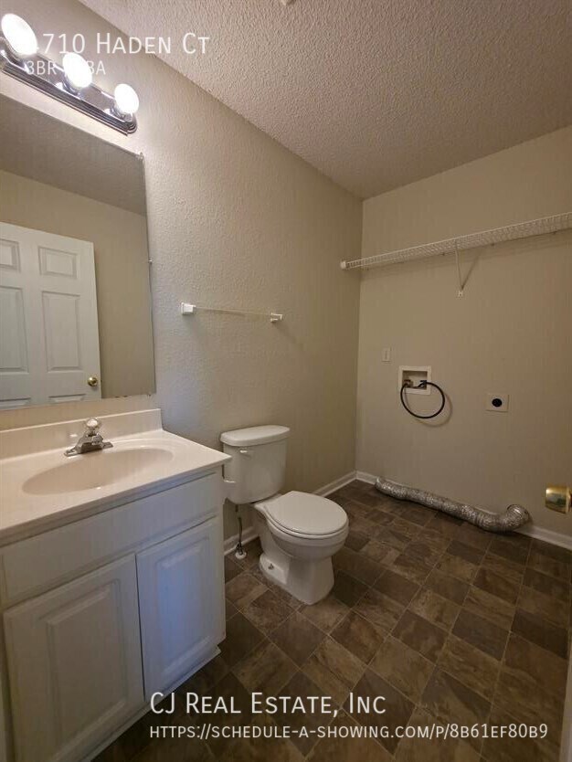 Foto del edificio - 4710 Haden Ct