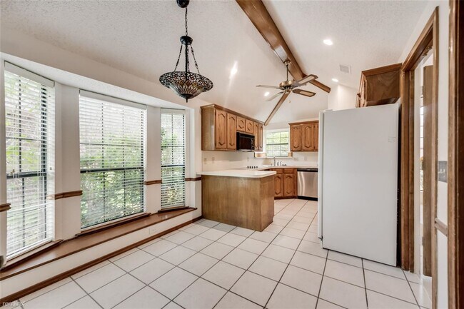 Building Photo - 3 br, 2 bath House - 1920 Liverpool Dr