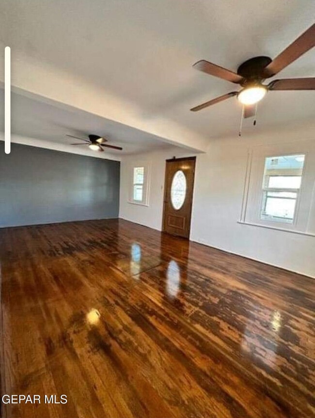 Building Photo - 3012 Altura Ave