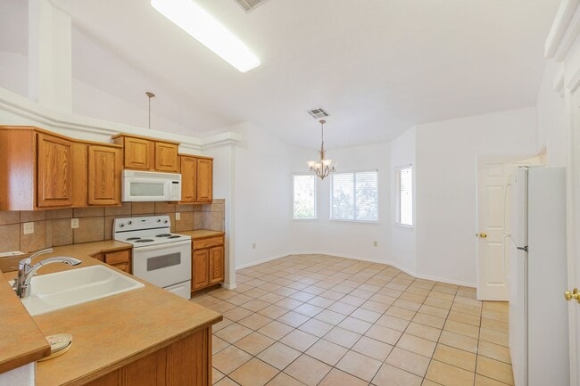 Foto del edificio - 3 Bedroom 2 Bath Home