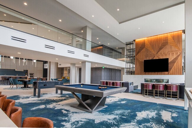 Building Photo - The Apex at CityPlace