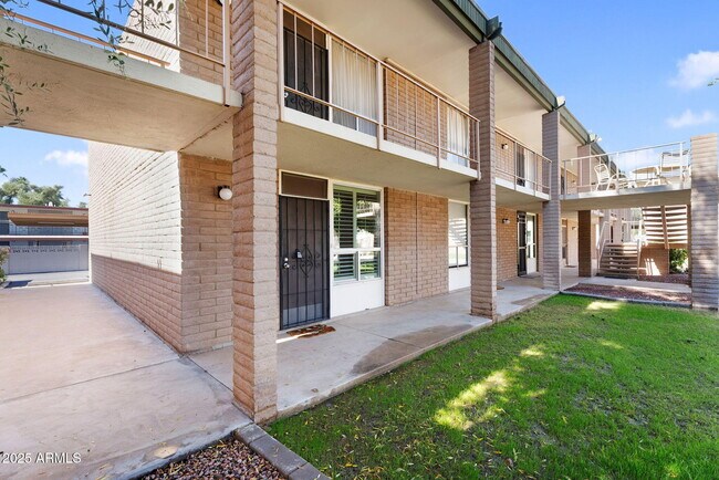 Foto del edificio - 3737 E Turney Ave