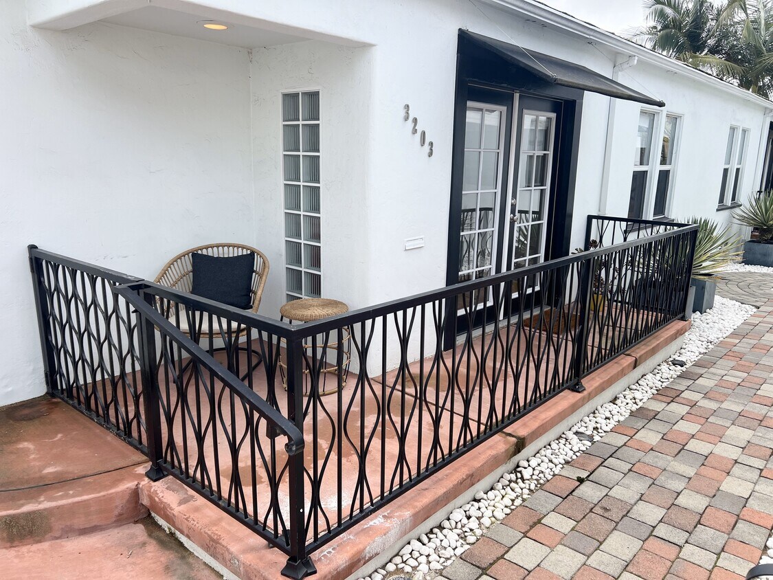 Gated front porch - 3203 30th St