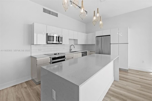 Building Photo - 101 Diplomat Pkwy