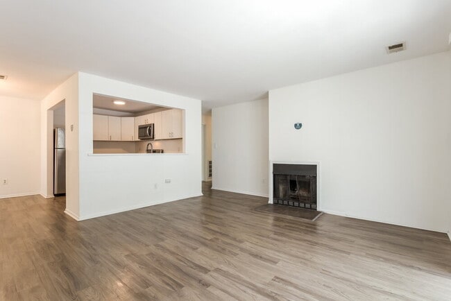 Building Photo - 4915 Winterbury Dr