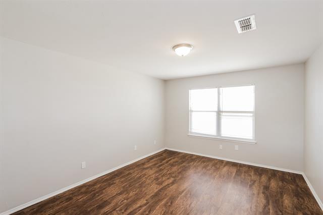 Foto del edificio - 1585 Wildflower Dr