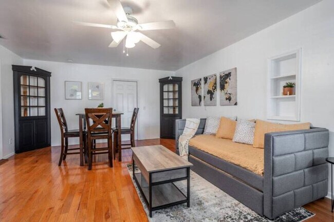 Foto del edificio - 3120 Peel Ave