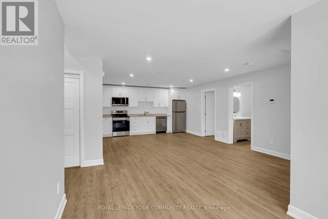 Building Photo - 1A - 600 SECOND STREET E