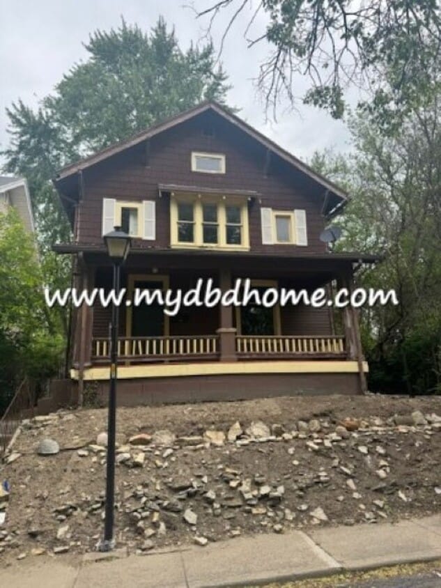 Primary Photo - 414 Rose Ln