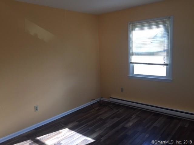 Foto del edificio - 4 Villaway Rd