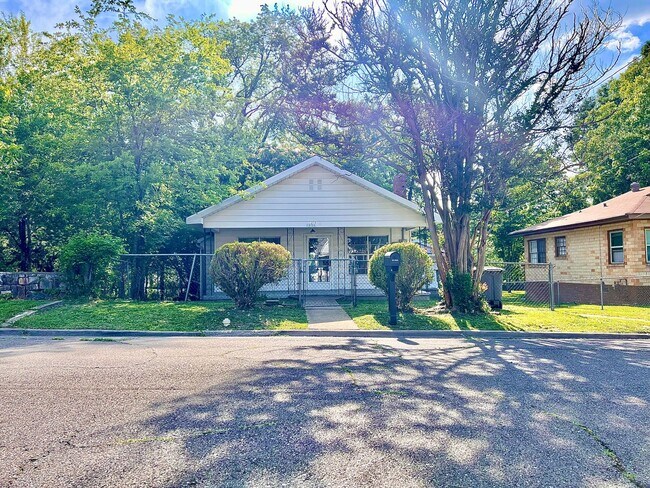 Building Photo - Home for Rent in Hot Springs!