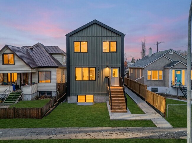 Building Photo - 11440-11487 87 St NW