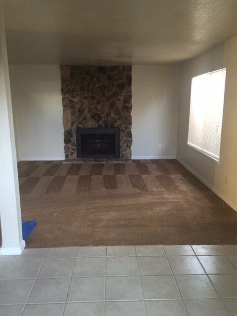 Building Photo - 1061 Porter Ave