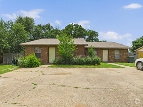 Building Photo - 3702 Forestwood Dr