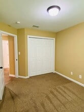 Building Photo - 1725 Thistlewood Dr
