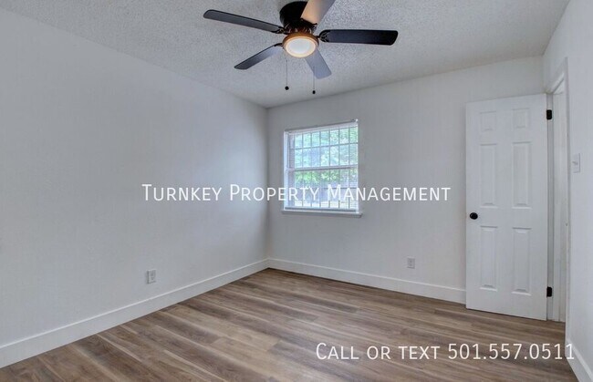 Building Photo - 5924 Southwick Dr