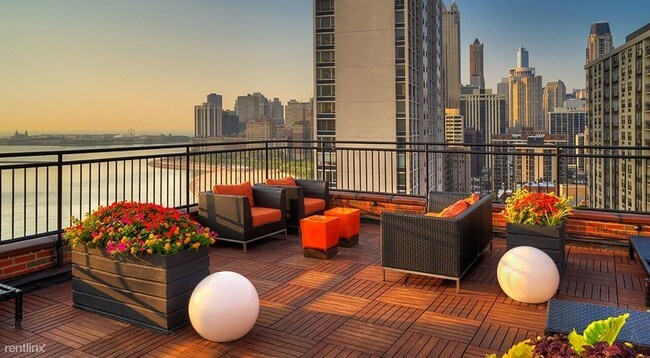 Foto del edificio - 1524 N Lake Shore Dr
