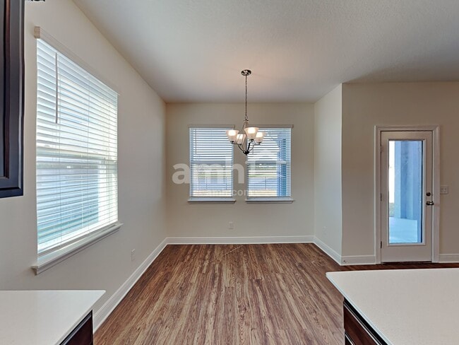 Building Photo - 1178 Sky Lks Dr