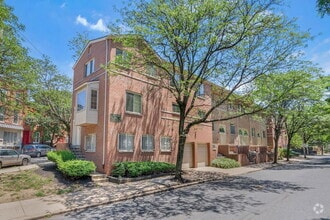 Building Photo - 2801 Pennsylvania Ave