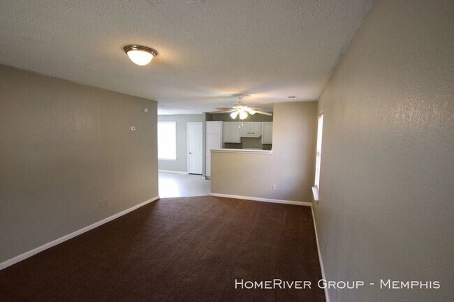 Building Photo - 4693 Waterfront Oak Dr