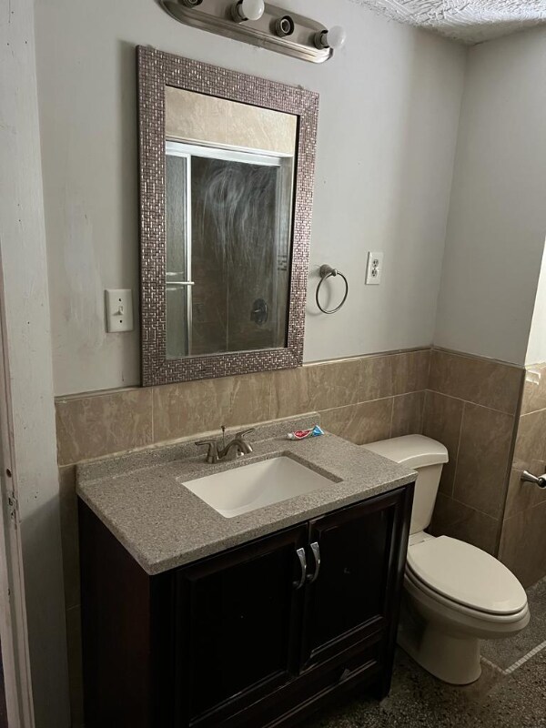 Foto del edificio - 15110 Winthrop St