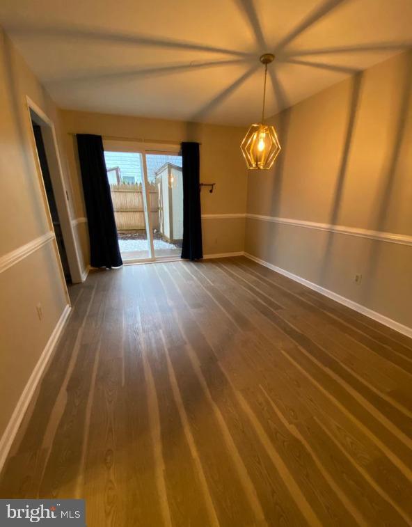 Foto del edificio - 425 Ridge Ct