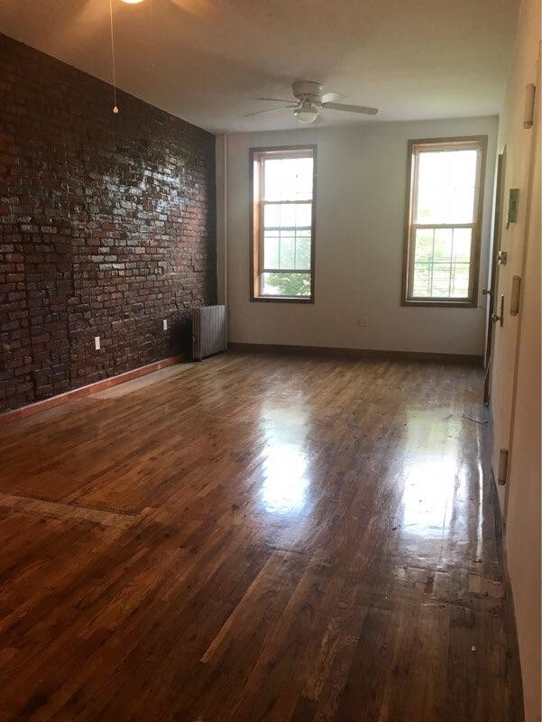 Foto principal - 570 Franklin Ave