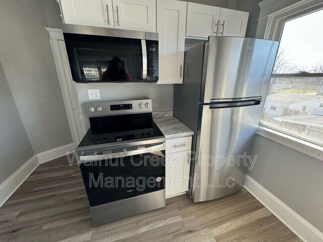 Foto del edificio - 841-841 Allison Ave