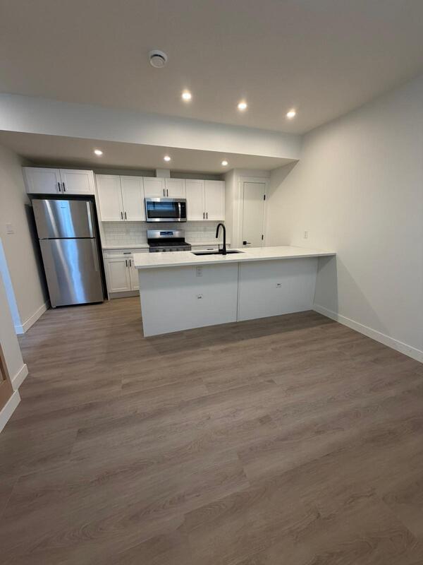 Photo du bâtiment - 14019-14104 104 Ave NW