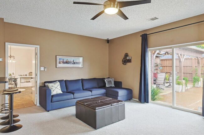 Building Photo - 2080 Kamla Rd