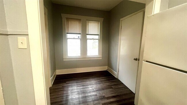 Foto del edificio - 4514 Edfield St