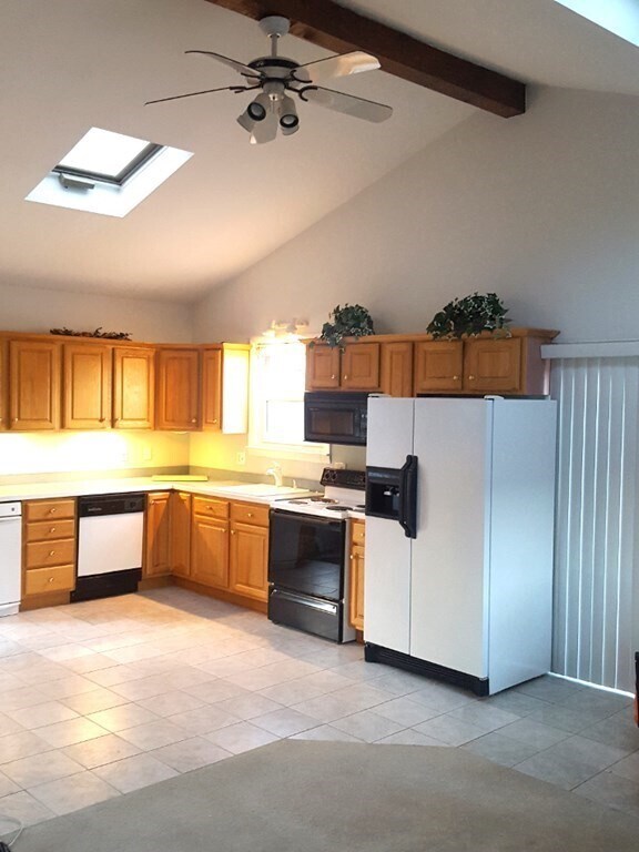 Primary Photo - 150 Cullinane Dr