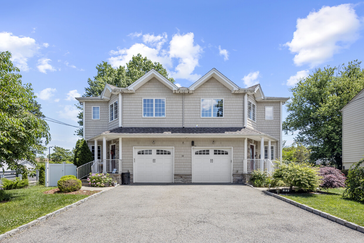 Front - 38 Maiden Ln
